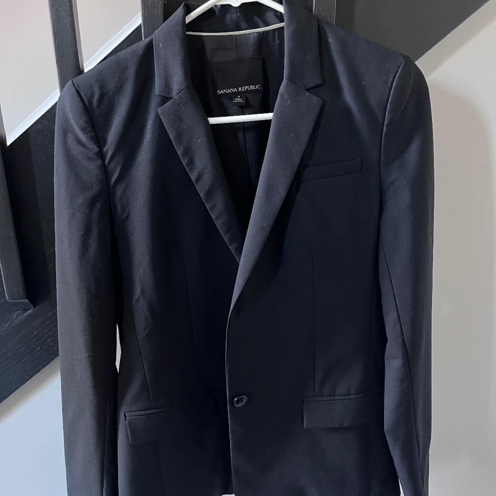 Black Banana Republic blazer